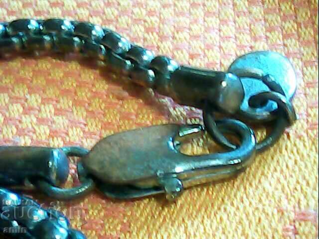 Delivery of Old beautiful silver-plated necklace