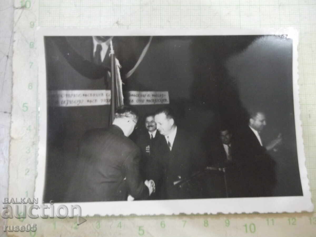 Φωτογραφία κατά την παράδοση της σημαίας παλιά Φωτογραφία κατά την παράδοση της σημαίας παλιά