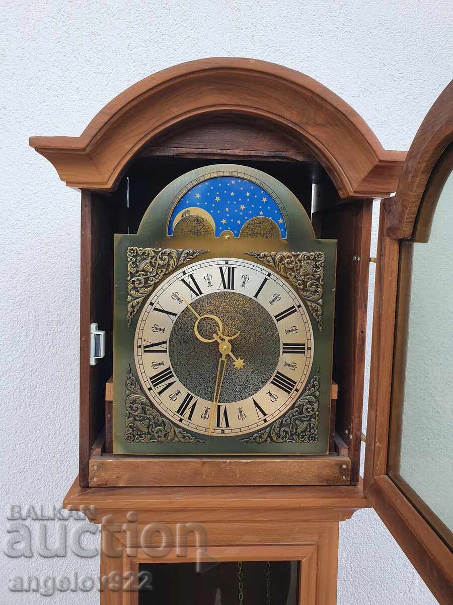 German Salon Parquet Clock, WORKING with price 204.99 BGN | € 104.81