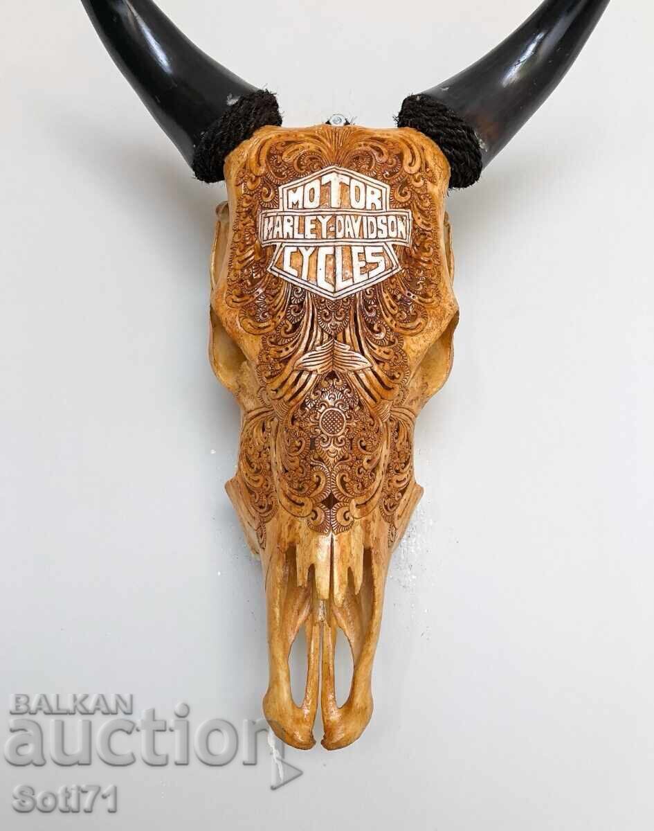 Hand-carved skull with price 390.00 BGN | € 199.40