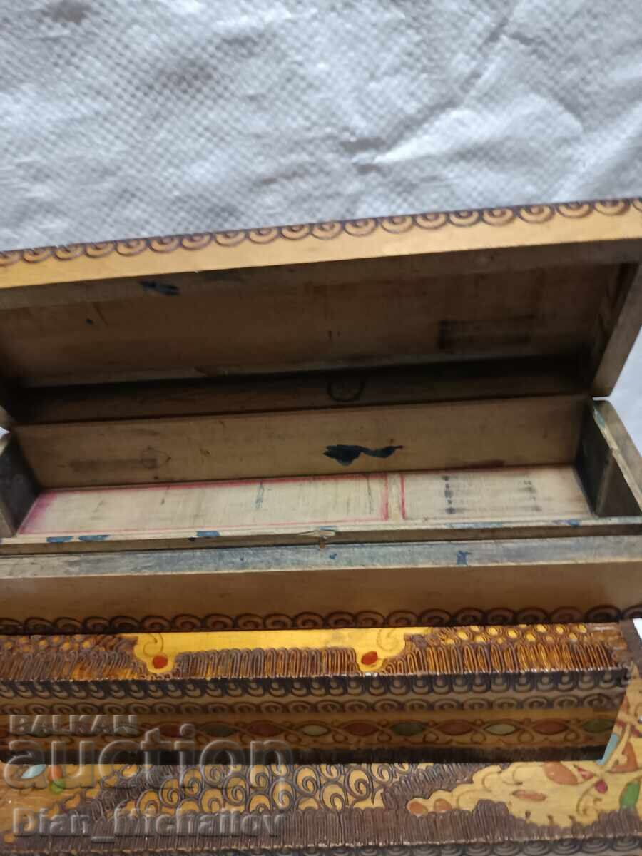 Παράδοση Κοινωνικές Πυρογραφημένες Κούτες