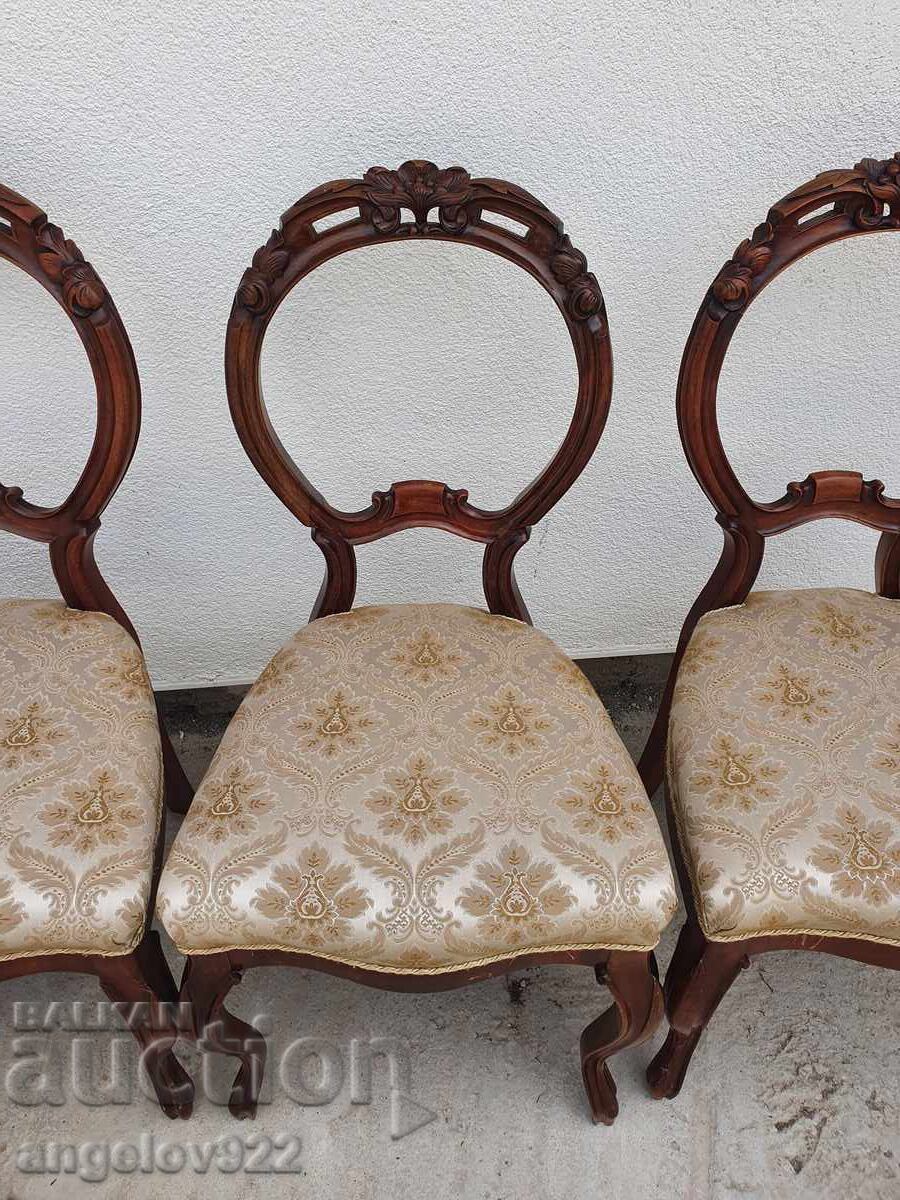 Auction Beautiful vintage chairs array!!! Auction Beautiful vintage chairs array!!!