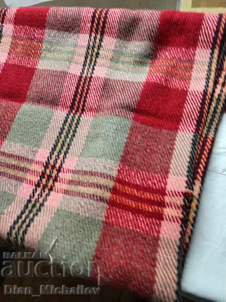 Pătură Rodope cu preț 20.00 BGN | € 10.23