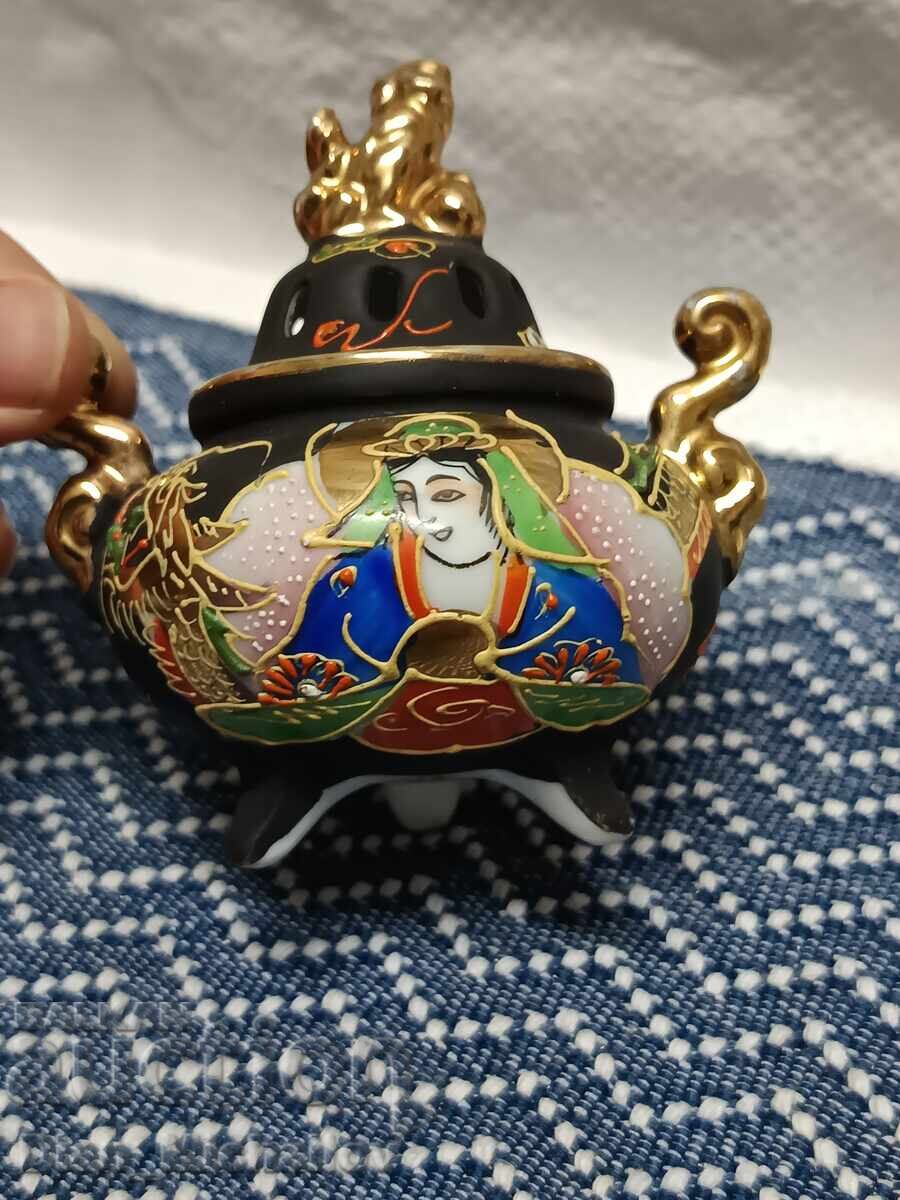 Mică vază japoneză tip Satsuma