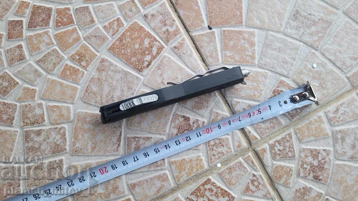 Cuțit automat cu ejectare frontală a lamei cu preț 60.00 BGN | € 30.68