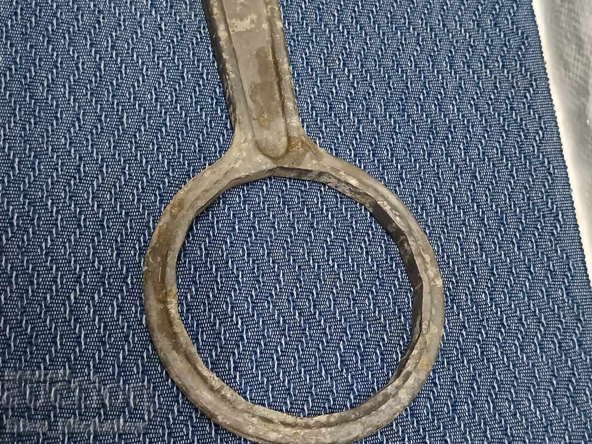 Social Key for Removing Oil Filters - 5