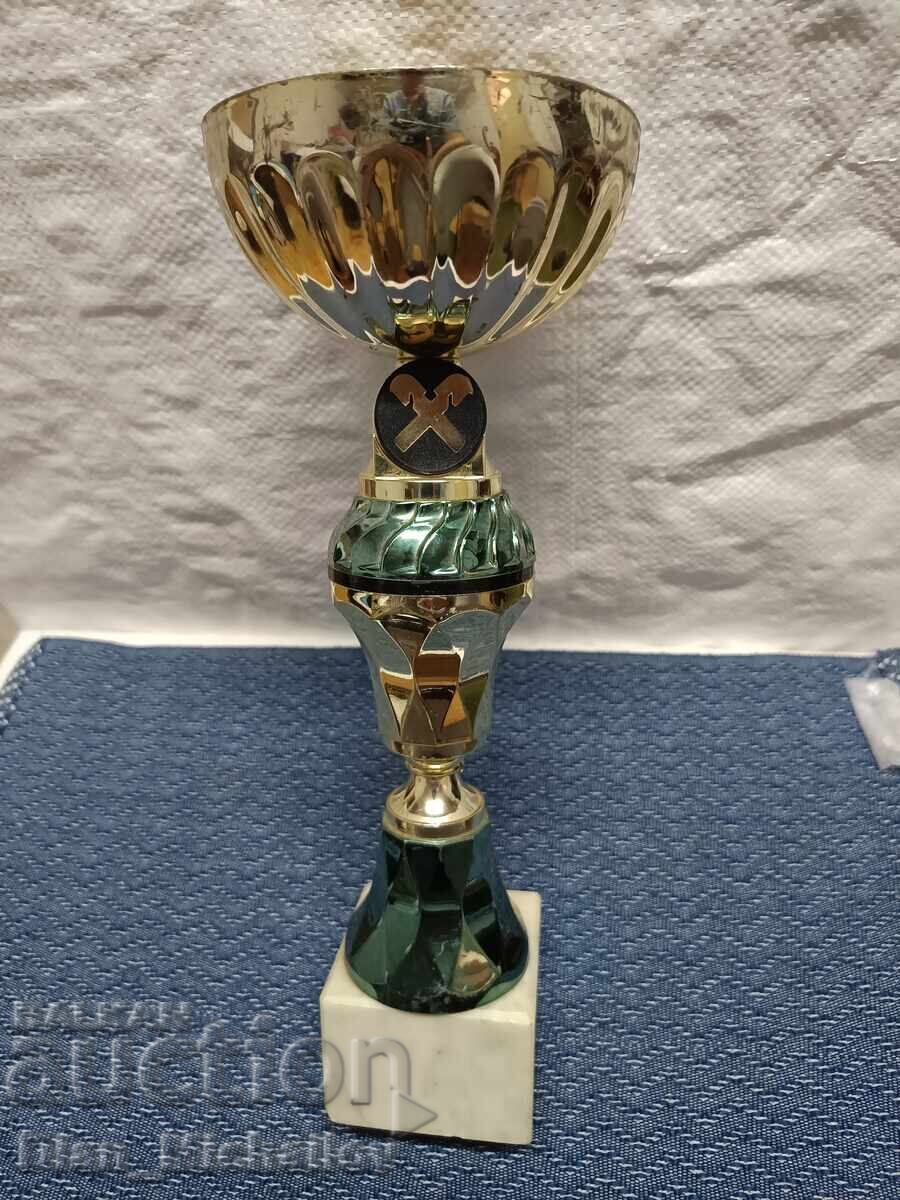 Trofeu vechi pentru decorare Trofeu vechi pentru decorare