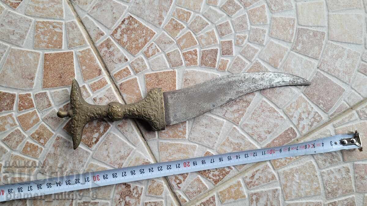 Аукцион Нож, кама, кинжал, туарегски нож Аукцион Нож, кама, кинжал, туарегски нож