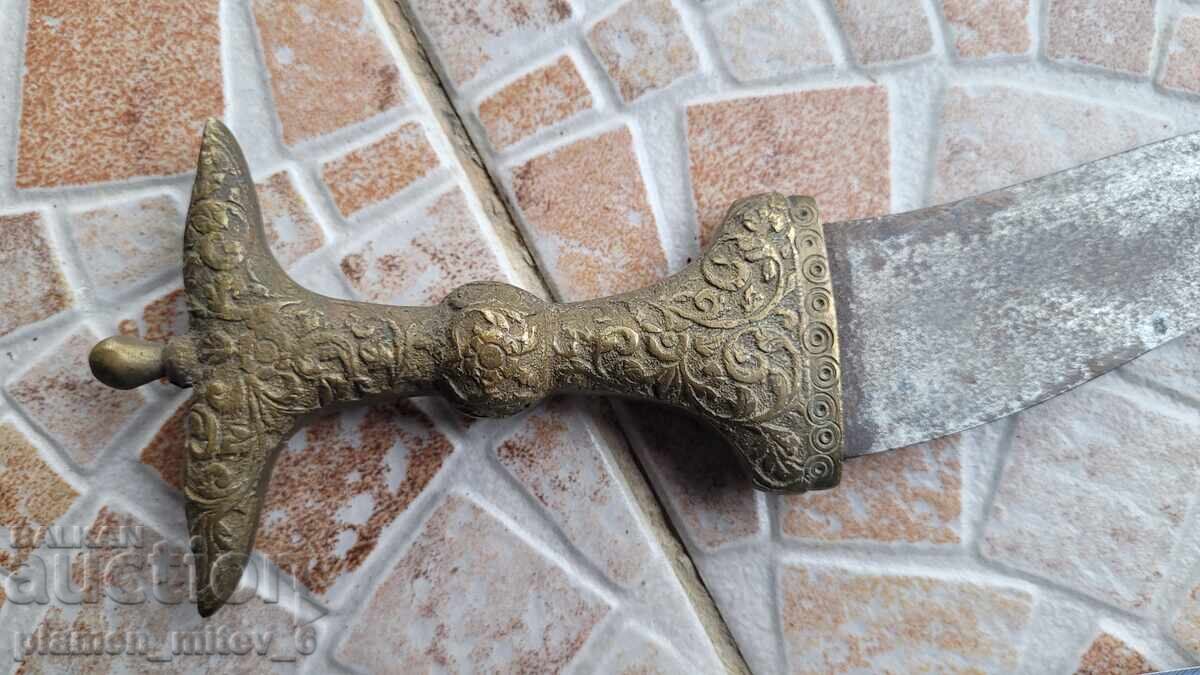 Livrarea Cuțit, pumnal, stilet, cuțit tuareg Livrarea Cuțit, pumnal, stilet, cuțit tuareg