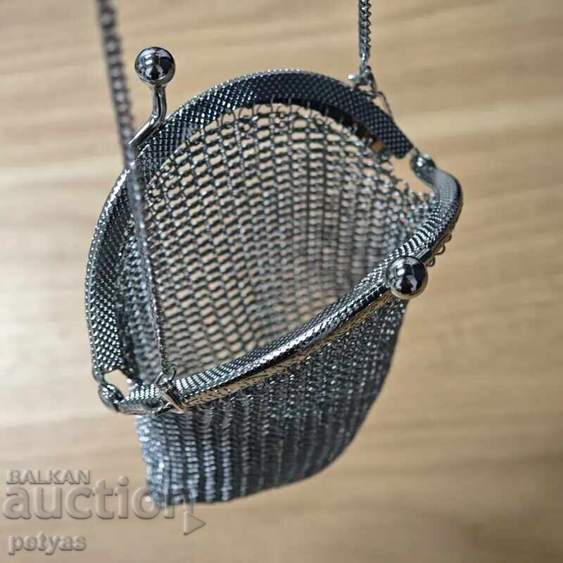 Delivery of Vintage Victorian Ladies Purse - Mesh