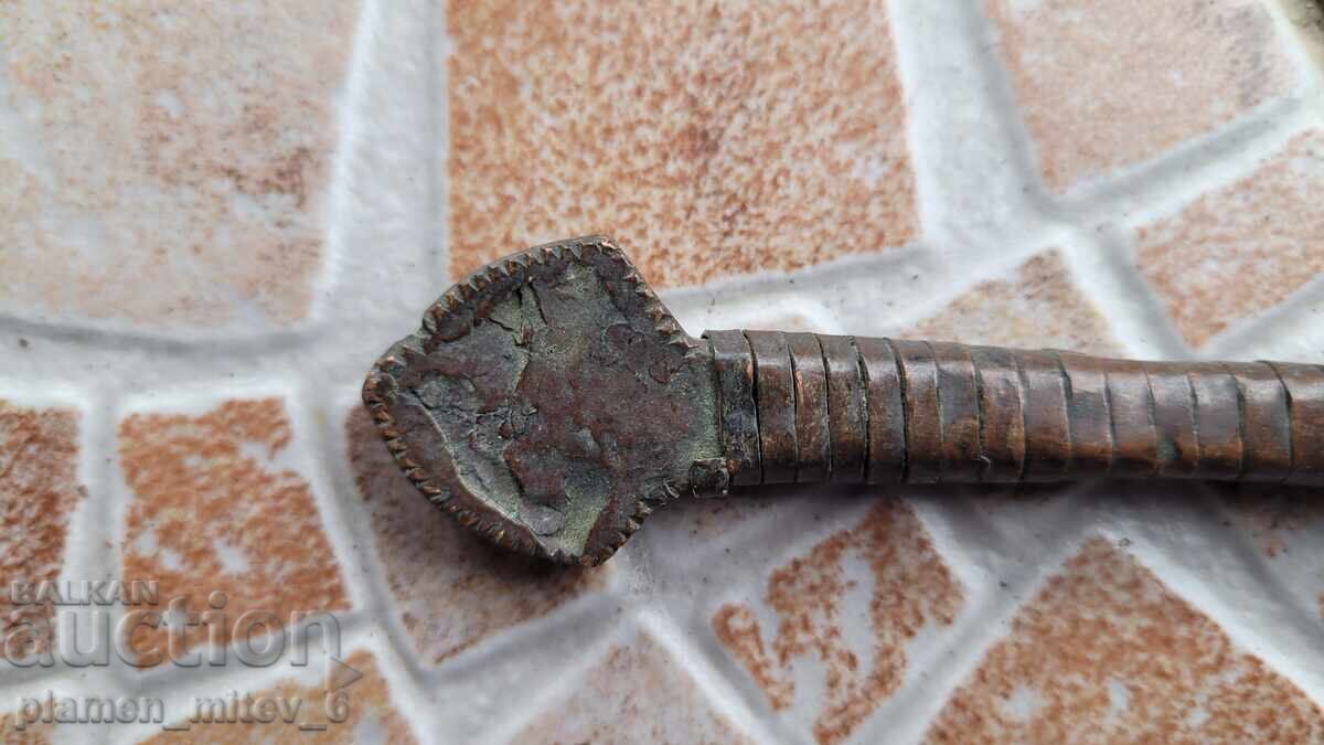 Delivery of Knife, dagger, dagger