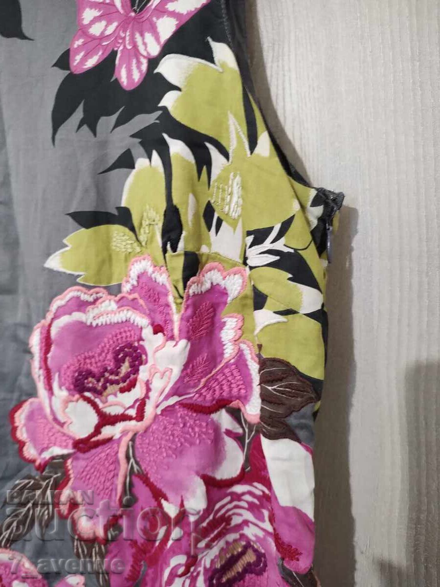 Δημοπρασία Γυναικείο φόρεμα με κέντημα υπέροχο 11.10.25