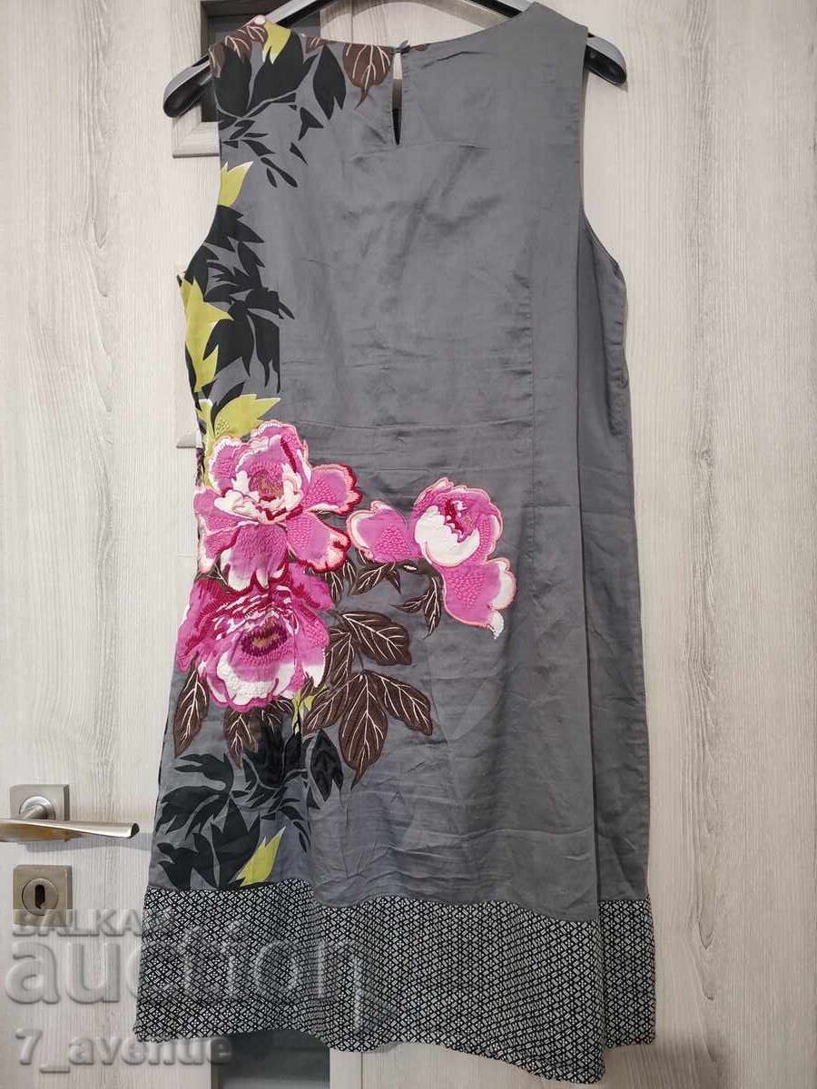 Παράδοση Γυναικείο φόρεμα με κέντημα υπέροχο 11.10.25