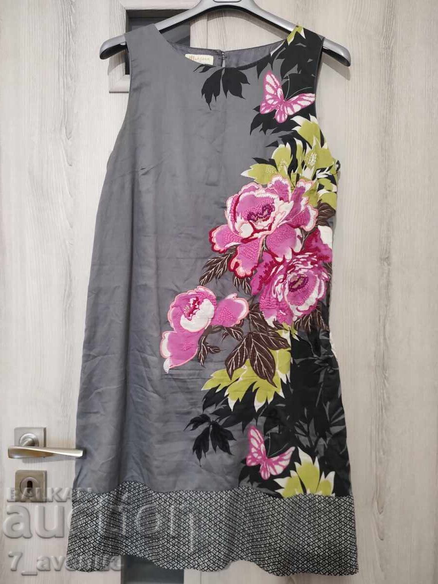 Γυναικείο φόρεμα με κέντημα υπέροχο 11.10.25