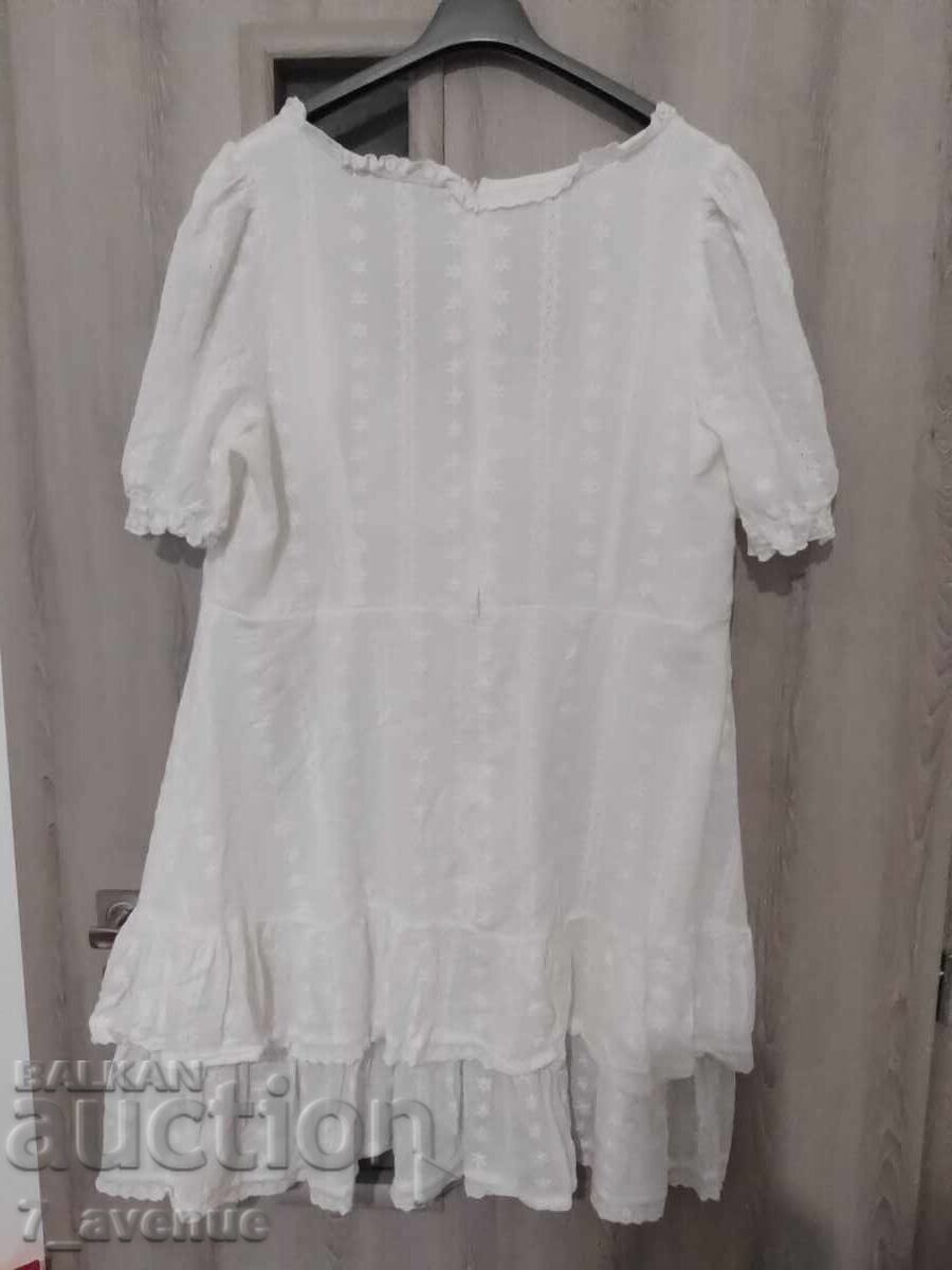 Γυναικείο φόρεμα αιθέριο λευκό με κεντήματα υπέροχο 11.10.25 - 7