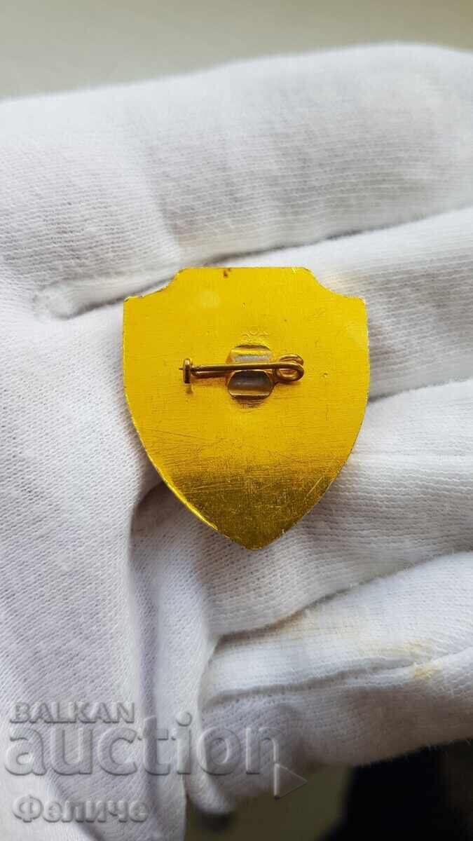 Συλλεκτικό σήμα, κονκάρδα Ερυθρού Σταυρού, Στρατιωτικές Μονάδες Υγειονομικού με τιμή 10.00 BGN | € 5.11