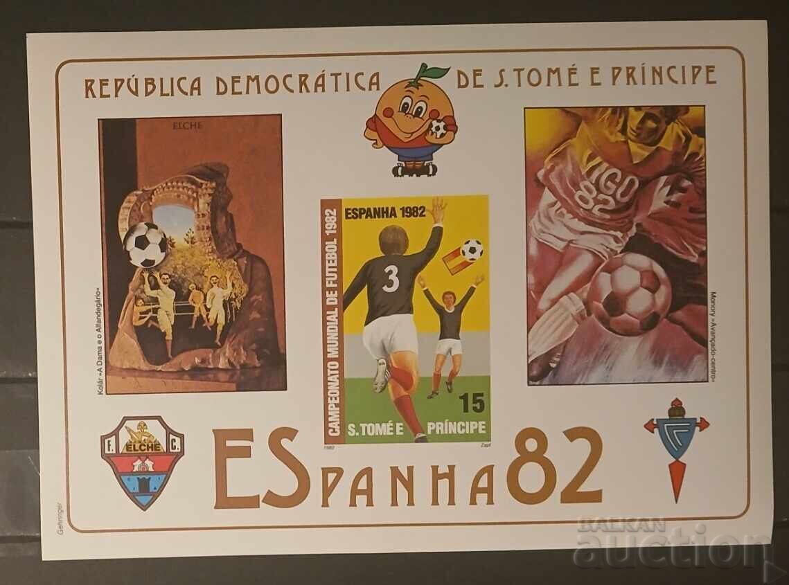 Σάο Τομέ και Πρίνσιπε 1982 Αθλητισμός/Ποδόσφαιρο Μπλοκ MNH