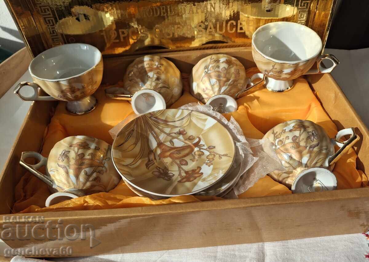 Delivery of Beautiful Coffee Set Peach Model Janan