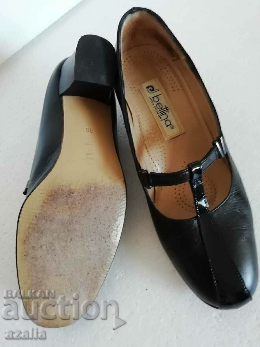 Delivery of Elegant leather shoes 36 number Delivery of Elegant leather shoes 36 number