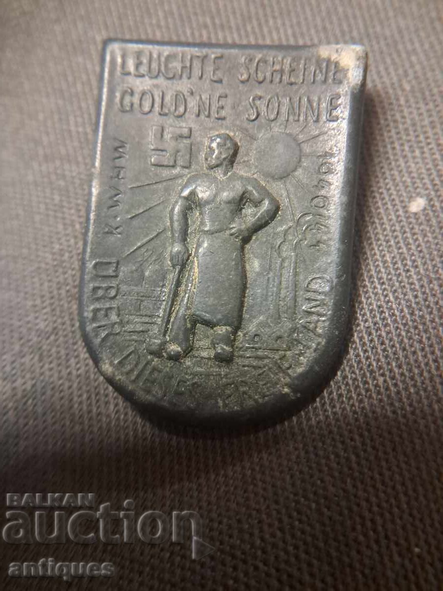 Vechi insignă Germania ,,svastică,, cu preț 49.99 BGN | € 25.56