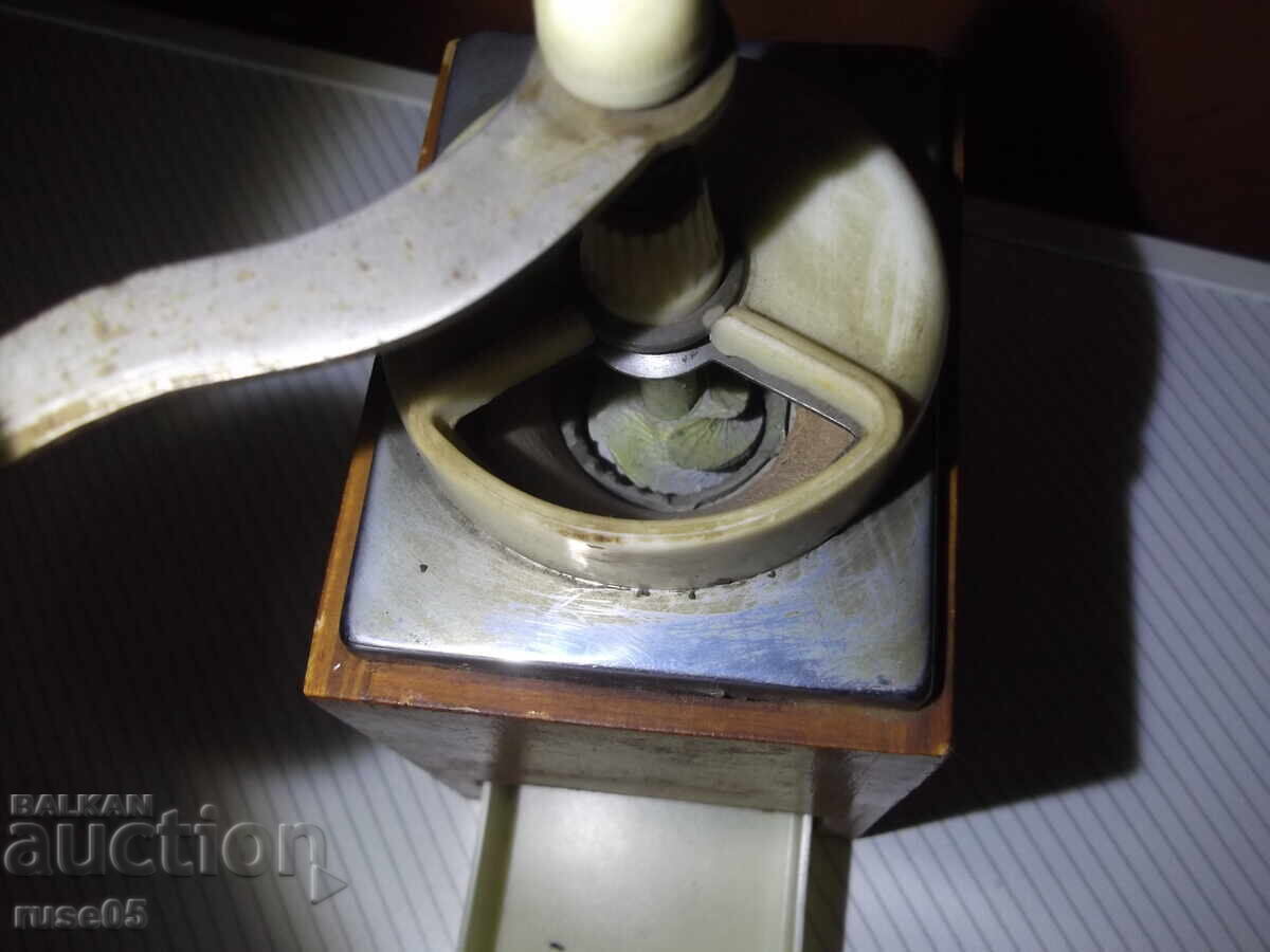 Мелничка ръчна от соца за чер пипер , кафе и други - 6