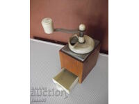 Râșniță manuală de la soc pentru piper negru, cafea și altele