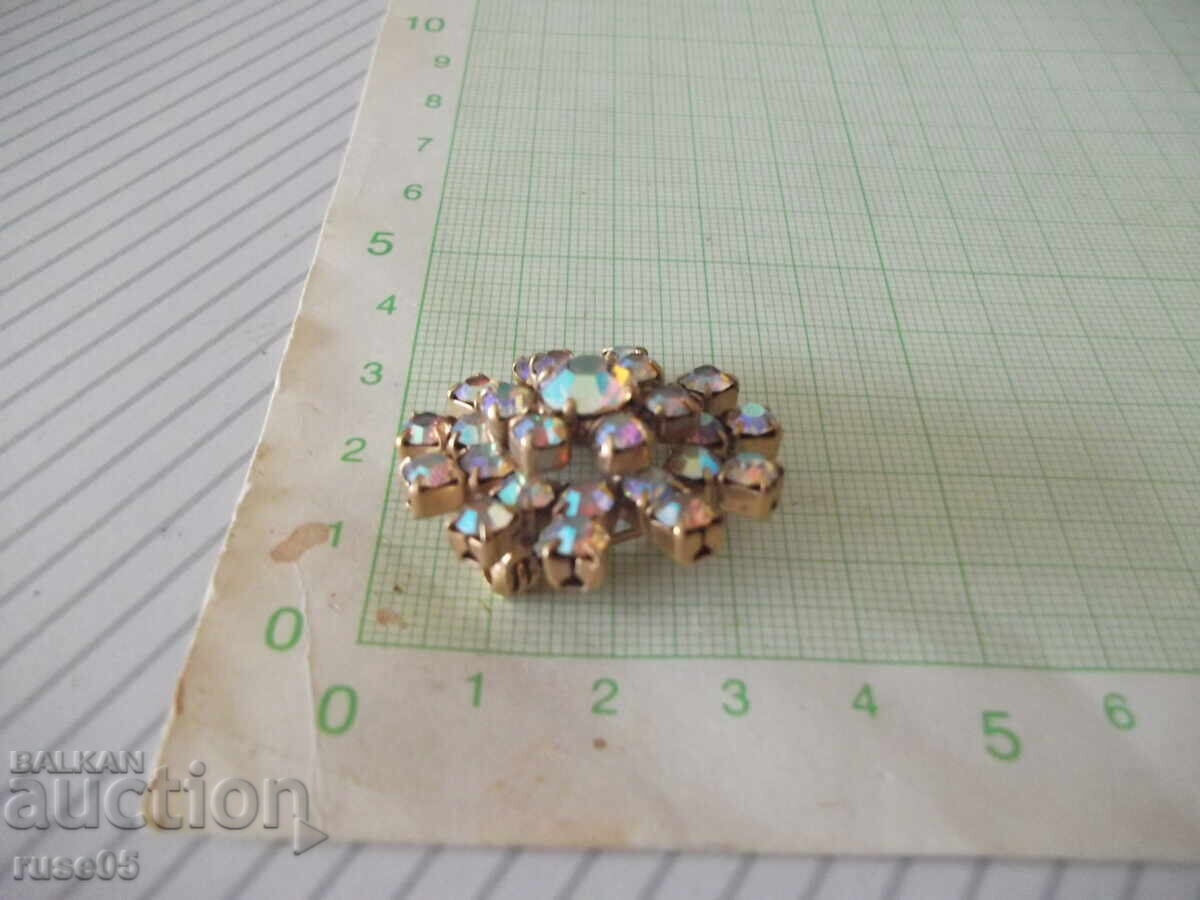 Auction Brooch with stones Auction Brooch with stones