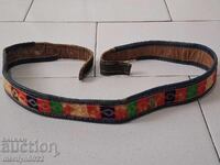 Centură veche din piele, lucrată manual, pentru costum popular cu paftale