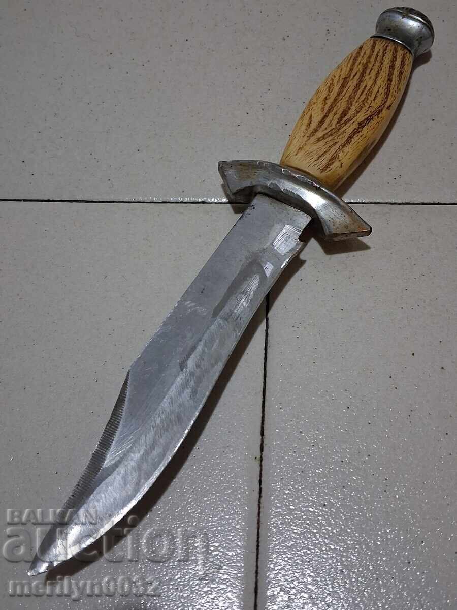 Αρχαίο μαχαίρι με φρουρά, χωρίς θήκη με τιμή 59.00 BGN | € 30.17 Αρχαίο μαχαίρι με φρουρά, χωρίς θήκη με τιμή 59.00 BGN | € 30.17