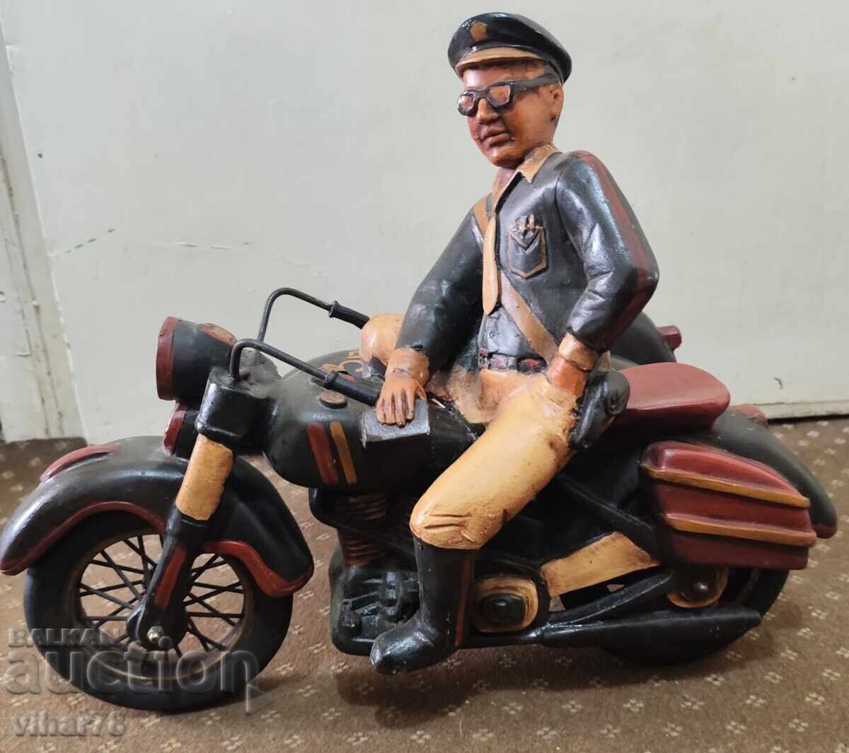 Old large figure of a traffic policeman with a basket with price € 255.64 | 499.99 BGN Old large figure of a traffic policeman with a basket with price € 255.64 | 499.99 BGN