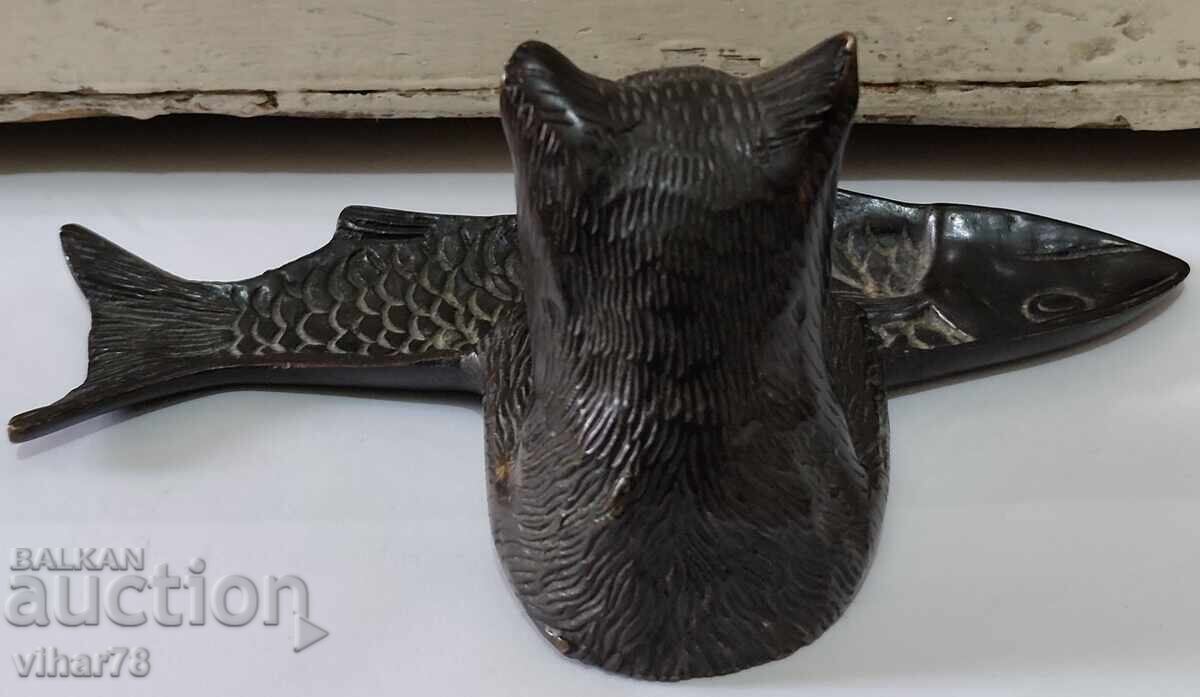 FIGURĂ VECHE DIN FONTĂ, SUPORT PENTRU STILOU - 6