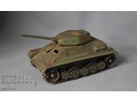 Vechiă jucărie metalică germană model tanc pe baterii
