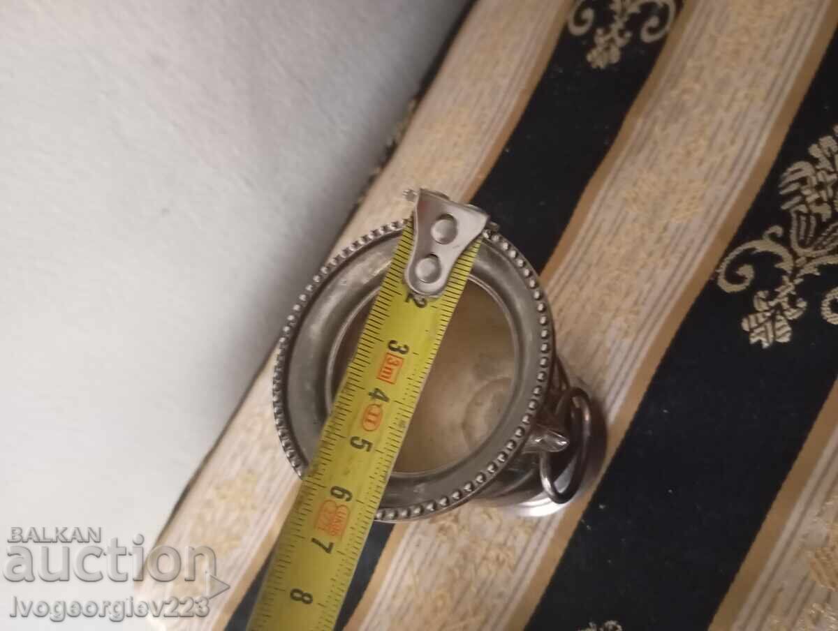 Аукцион Съд за клечки за зъби