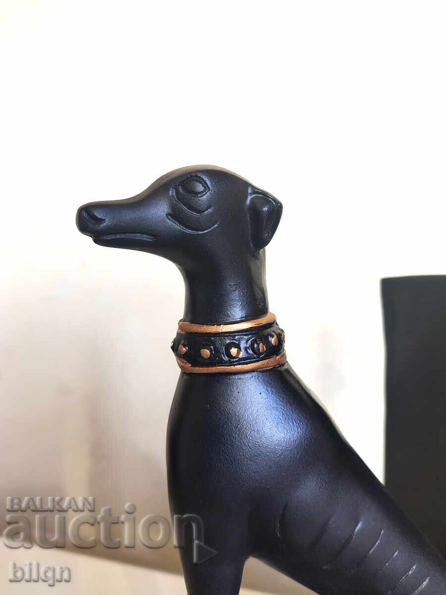 Όμορφο Ξύλινο Στοπ Βιβλίων - Σκύλος Γκρέιχαουντ με τιμή 33.32 BGN | € 17.04