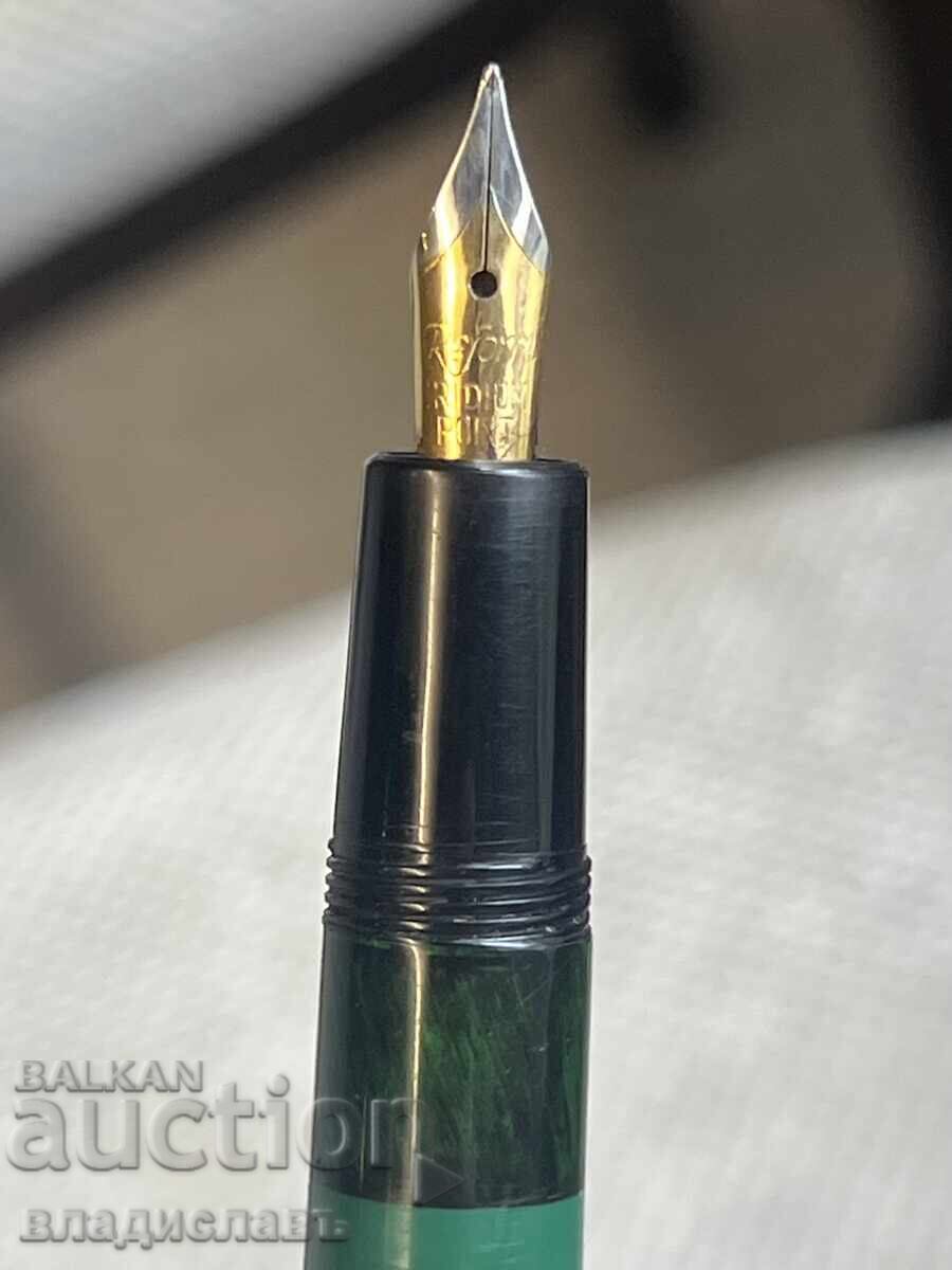 Delivery of Old Pelikan pen and box Germany Delivery of Old Pelikan pen and box Germany