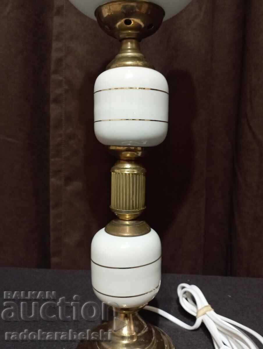 Livrarea Set de două lămpi din porțelan cu abajururi din sticlă albă