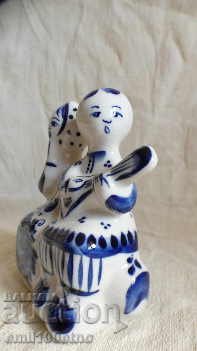 Аукцион Авторска Фигура - автор Денисов - порцелан Гжель Русия