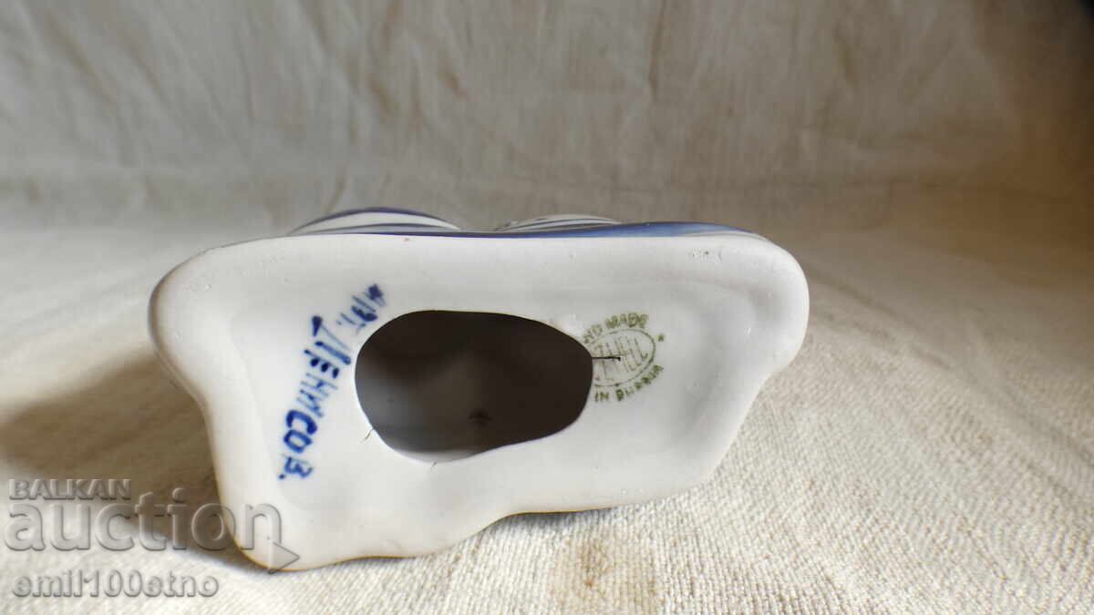 Авторска Фигура - автор Денисов - порцелан Гжель Русия - 5