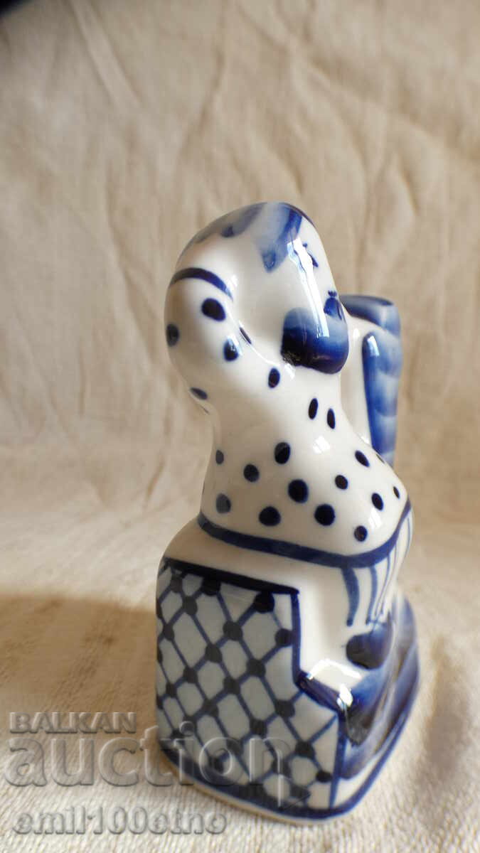 Αυθεντική Φιγούρα - δημιουργός Ντενίσοφ - πορσελάνη Γκζελ Ρωσίας με τιμή 40.00 BGN | € 20.45
