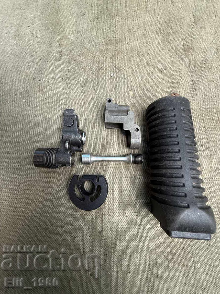 Piese pentru AK-74U (CITIȚI DESCRIEREA) cu preț 550.00 BGN | € 281.21