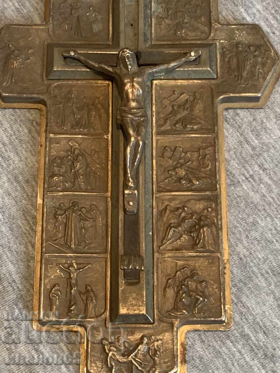 Δημοπρασία Παλαιό επιτοίχιο σταυρό, που απεικονίζει τον Δρόμο του Σταυρού Δημοπρασία Παλαιό επιτοίχιο σταυρό, που απεικονίζει τον Δρόμο του Σταυρού