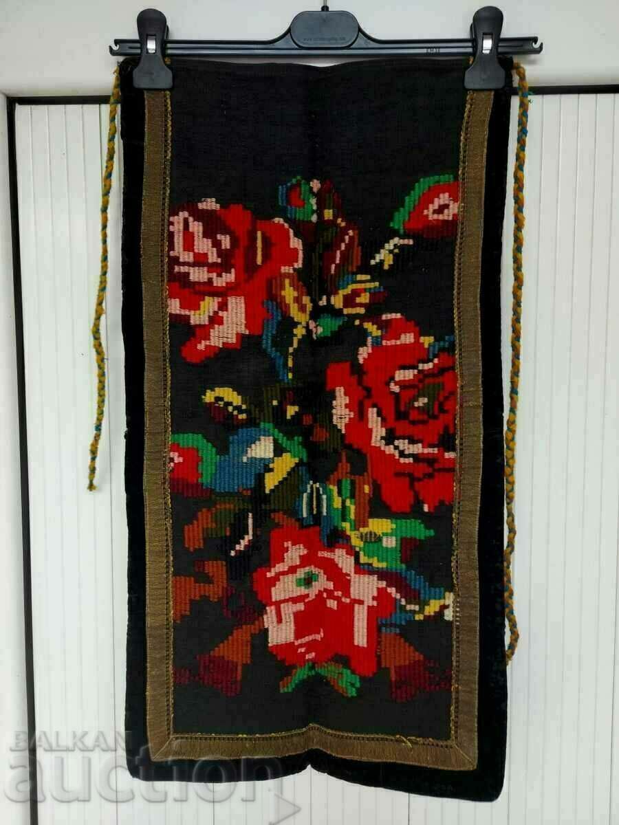 Аукцион МНОГО СТАРА РЪЧНО БРОДИРАНА СЪРМЕНА ПРЕСТИЛКА СЪРМА