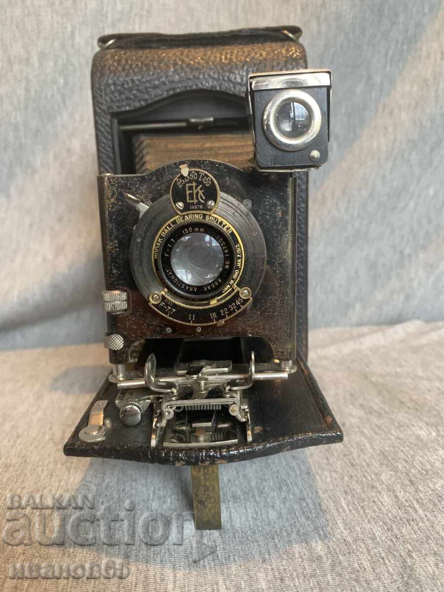 Kodak Folding Bellows Camera with price 150.00 BGN | € 76.69 Kodak Folding Bellows Camera with price 150.00 BGN | € 76.69