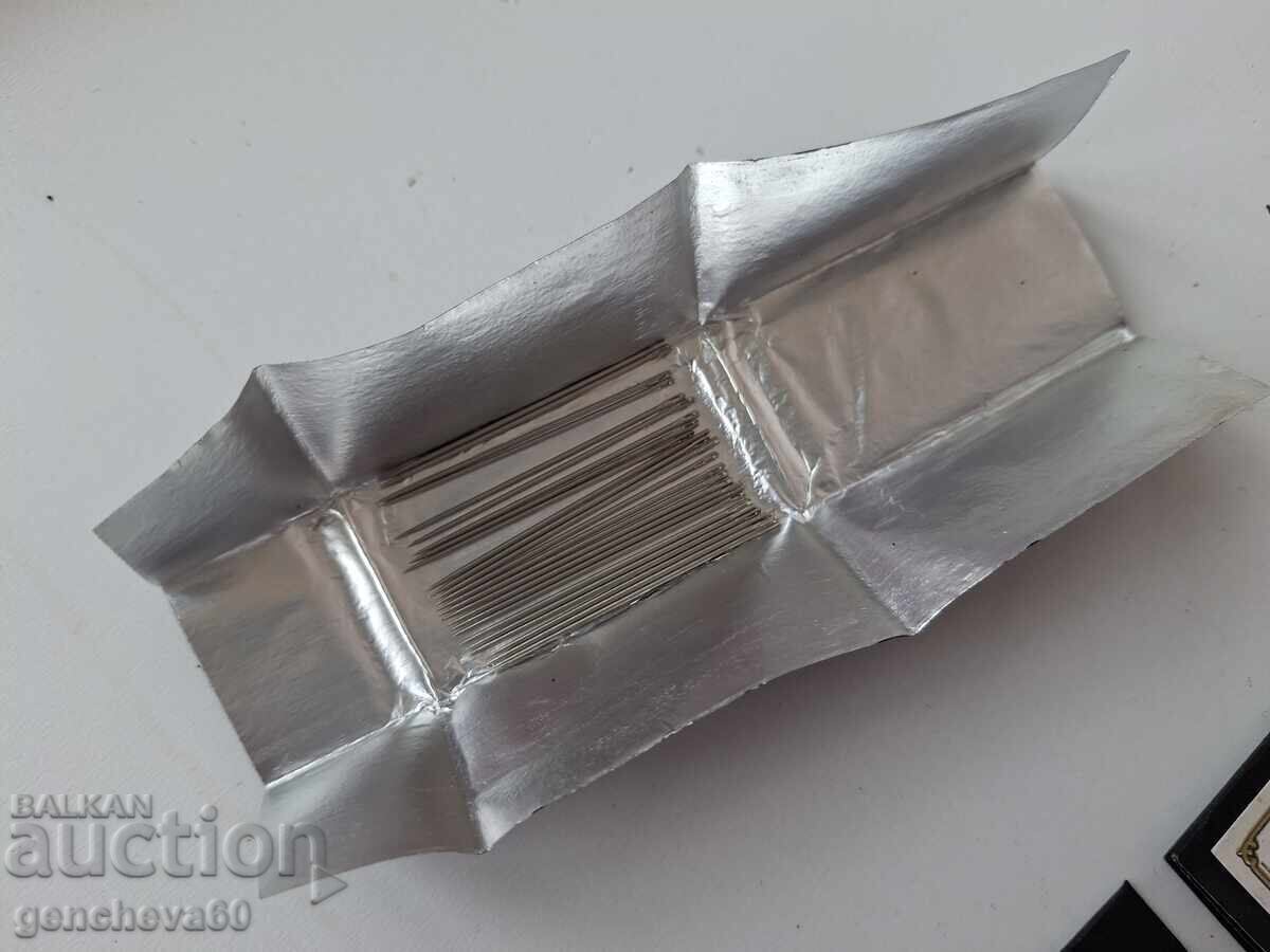 Licitație Ace vintage pentru cusut „SHARPS” 250 buc. Cehoslovacia Licitație Ace vintage pentru cusut „SHARPS” 250 buc. Cehoslovacia