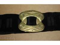 ÎNCEPUTUL SECOLULUI XX CENTURĂ ORĂȘENEASCĂ COSTUM CATARAMĂ CATARAMĂ PAFTALE