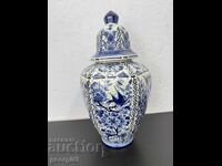 Vază / urnă din porțelan - Delft. №7481