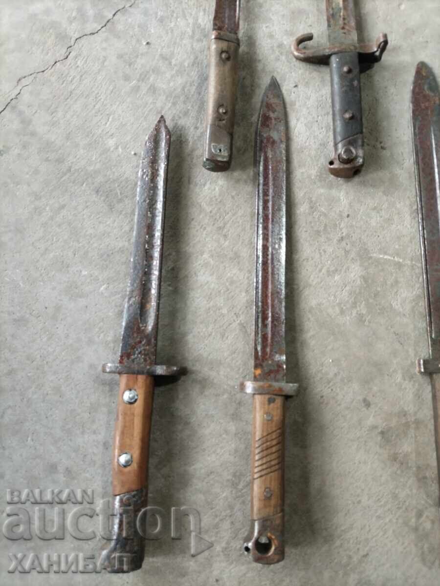 ГОЛЯМ ЛОТ ЩИКОВЕ, НОЖОВЕ. с цена 285.00 лв. | € 145.72 ГОЛЯМ ЛОТ ЩИКОВЕ, НОЖОВЕ. с цена 285.00 лв. | € 145.72