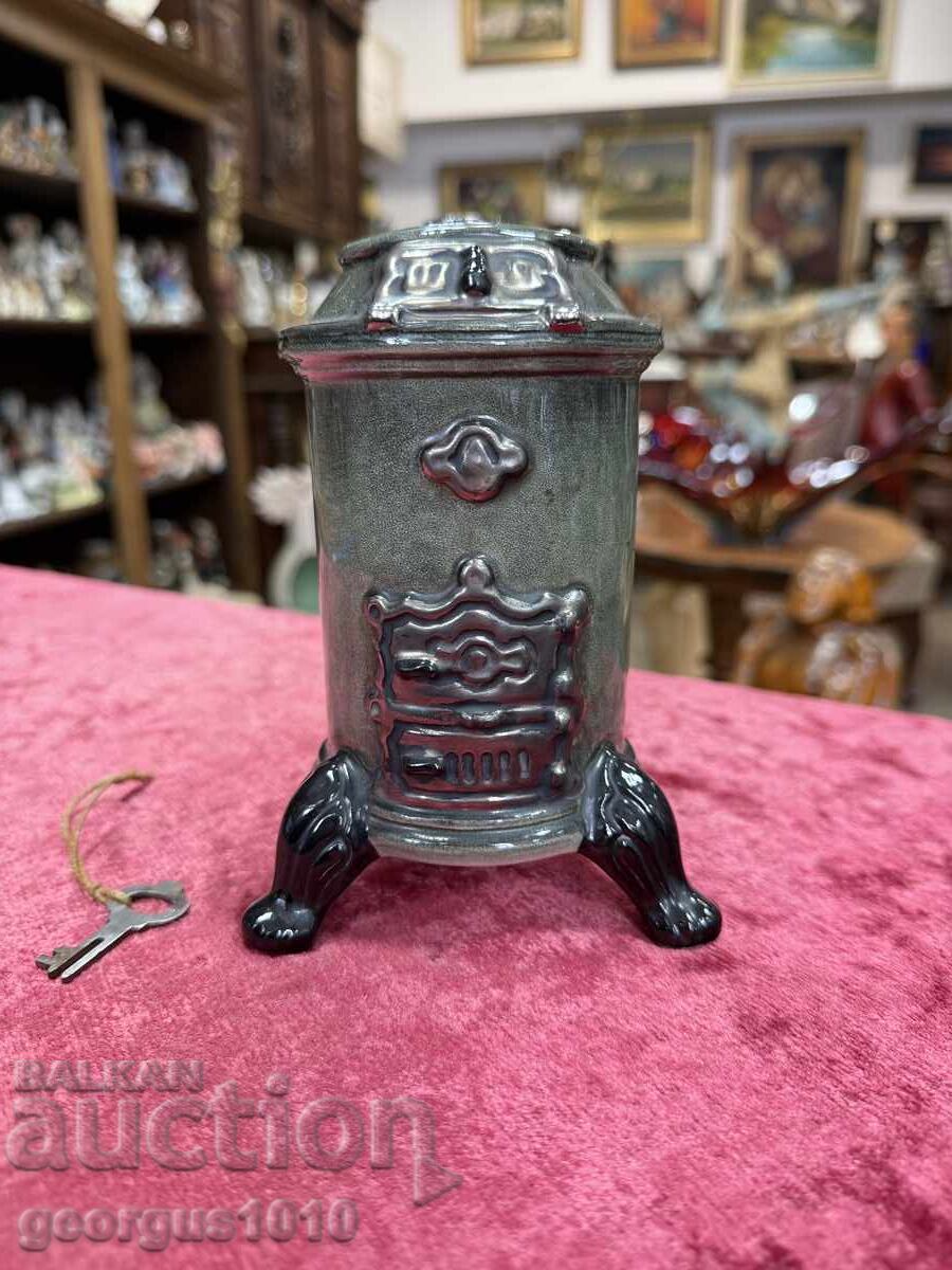 Πορσελάνινο κουμπαράκι με κλειδί Goebel №7477