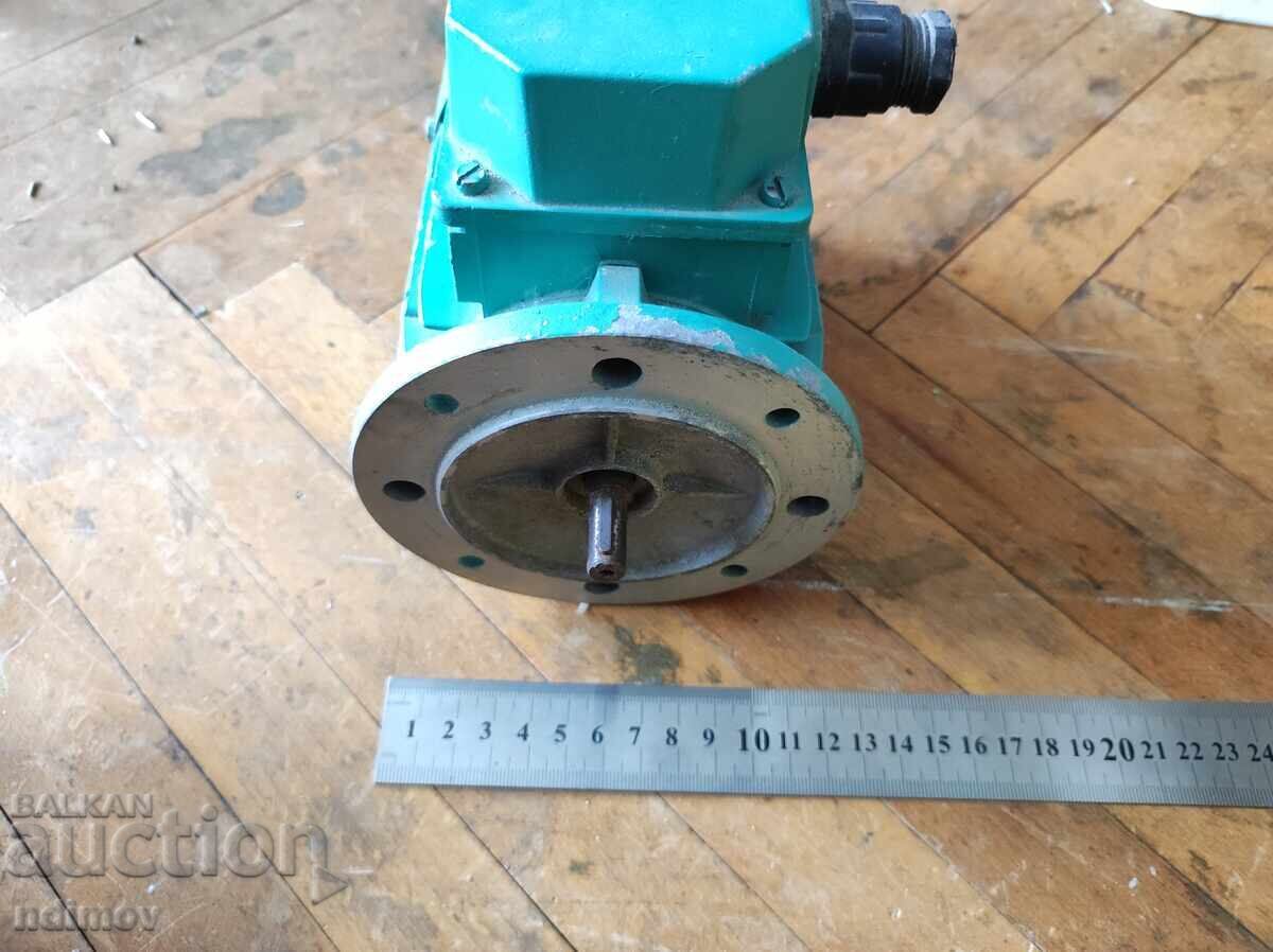 Auction Unused Bulgarian electric motor Auction Unused Bulgarian electric motor