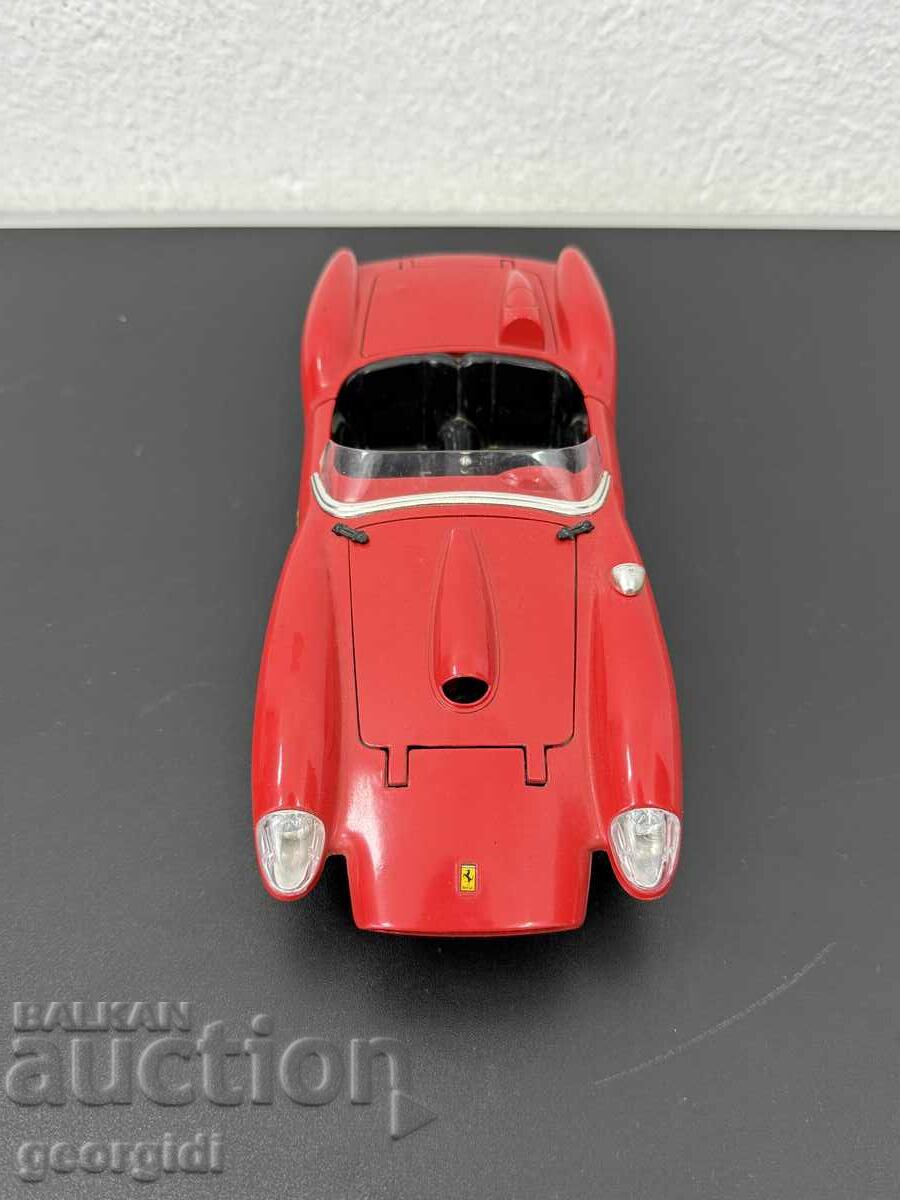 Метална количка Burago - Ferrari 1957г. №7485 с цена 110.00 лв. | € 56.24